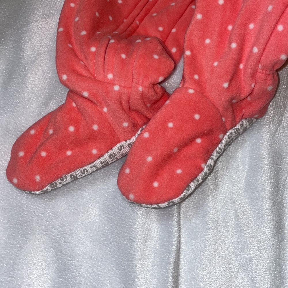Carter’s footie pajamas pink with Kitten princess - Picture 5 of 6